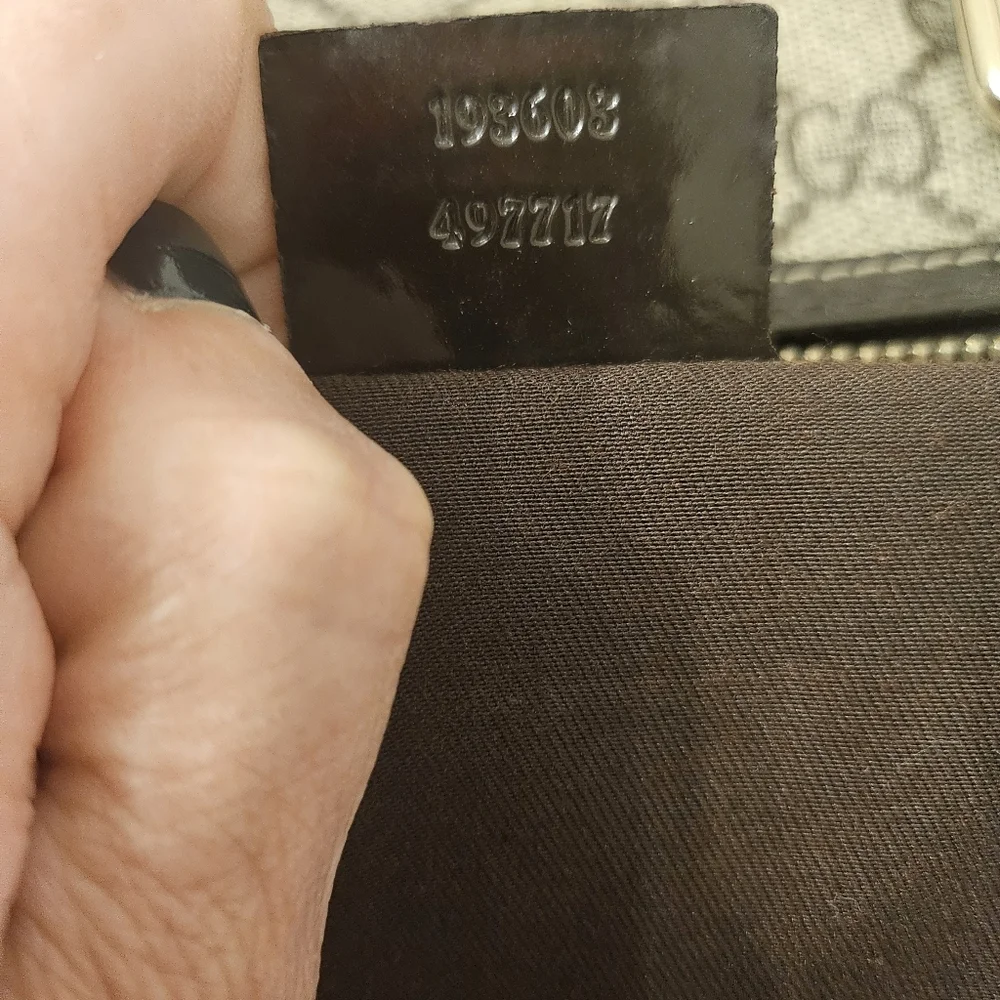 👜 Gucci GG Supreme Boston Satchel - Picture 14 of 15